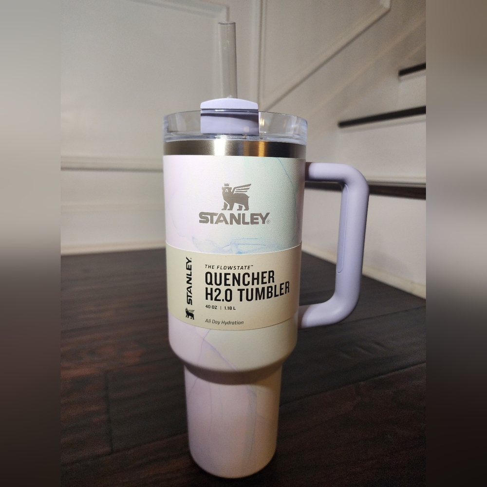 NIB Stanley 40oz Quencher H2.0 FlowState Tumbler - Watercolor Dusk